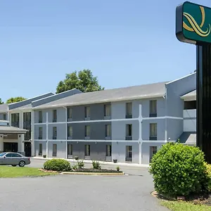 Quality Airport-near Uptown Hotel
